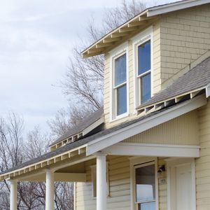 水戸市で屋根塗装のリフォームなら当社をお選びください